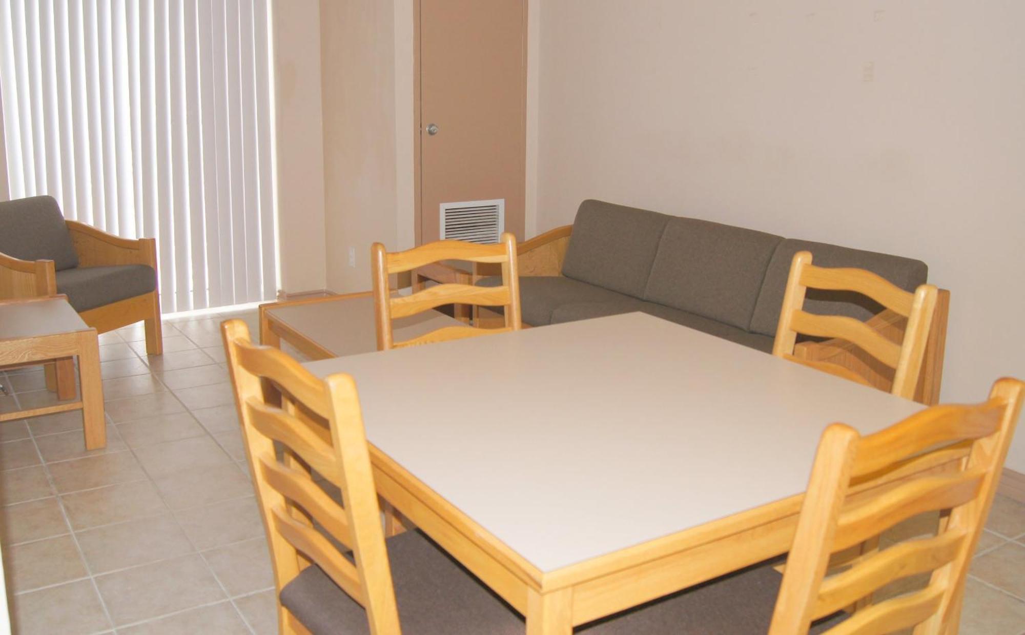 ווטרלו Hotel Laurier - Apartment Style Residence מראה חיצוני תמונה